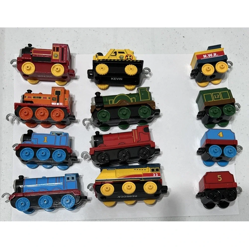 2020 Gullane Thomas Limited Mattel Mixed‎ Metal Plastic Train LOT 12 Pieces